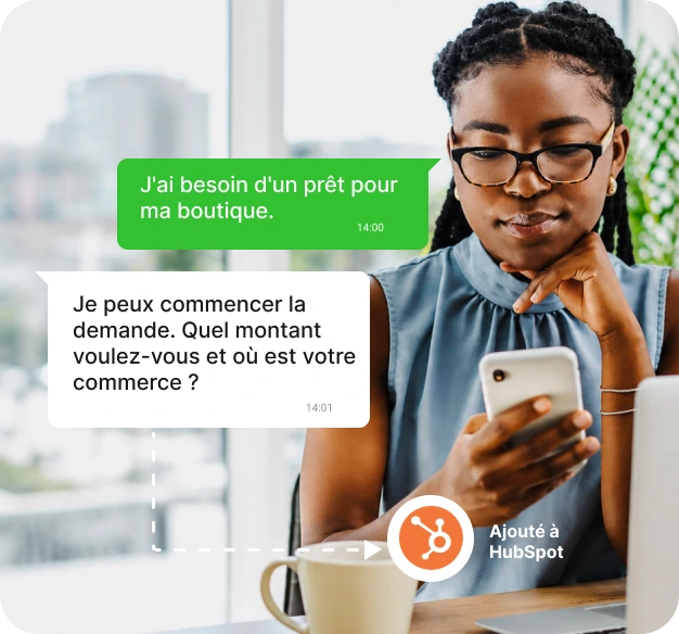 Client démarrant une demande de prêt professionnel sur WhatsApp.